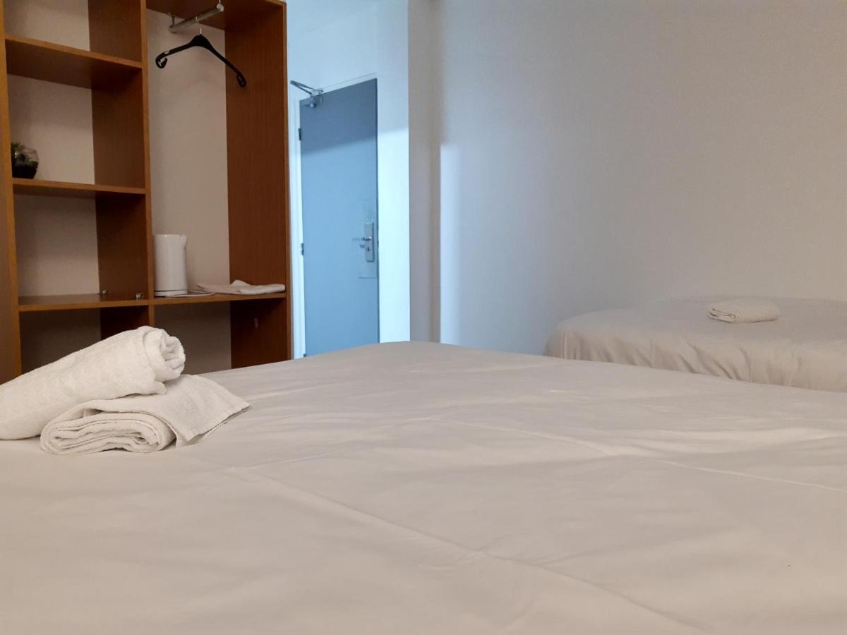 פואטייה Helios Hotel מראה חיצוני תמונה