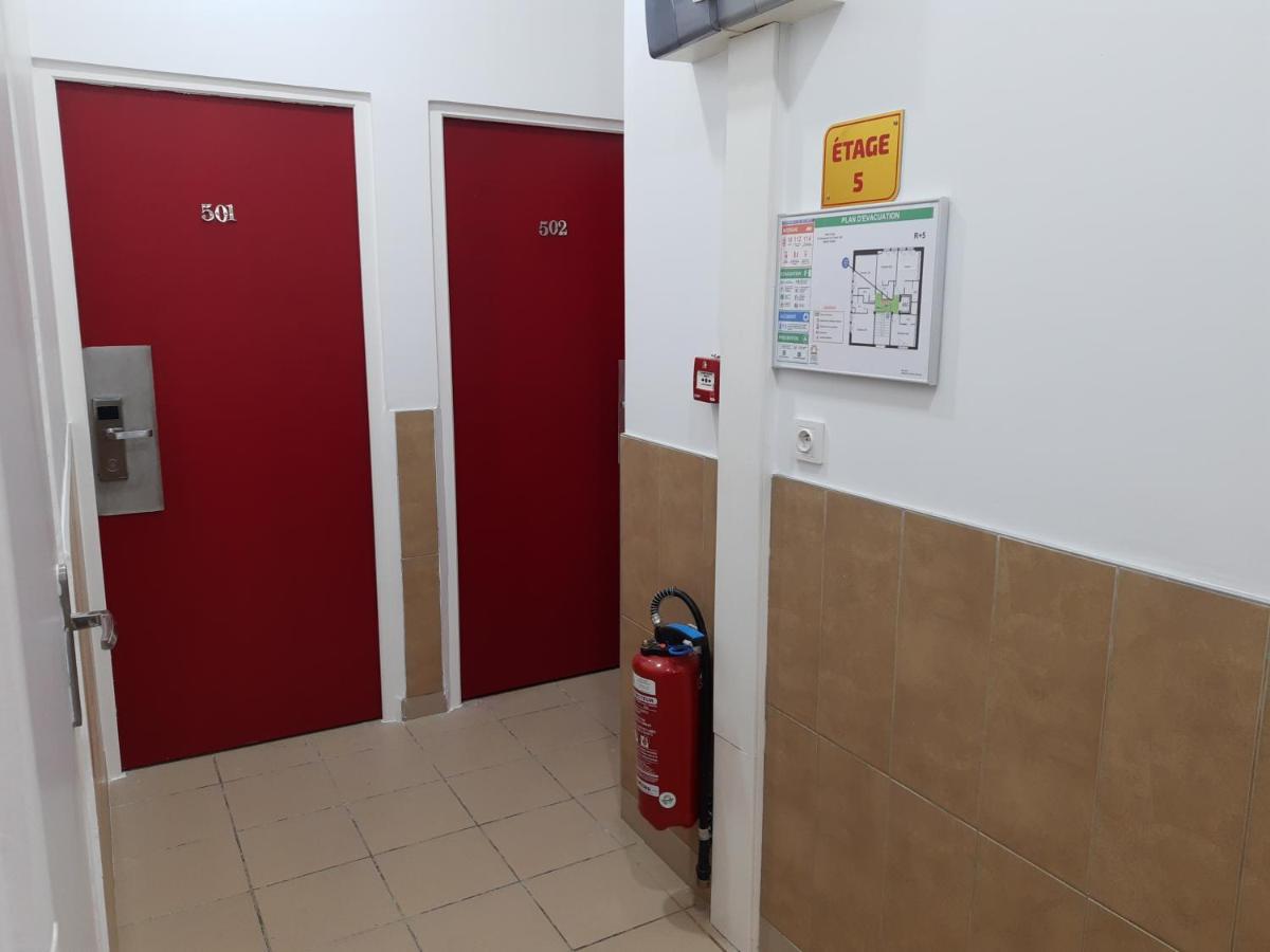 פואטייה Helios Hotel מראה חיצוני תמונה