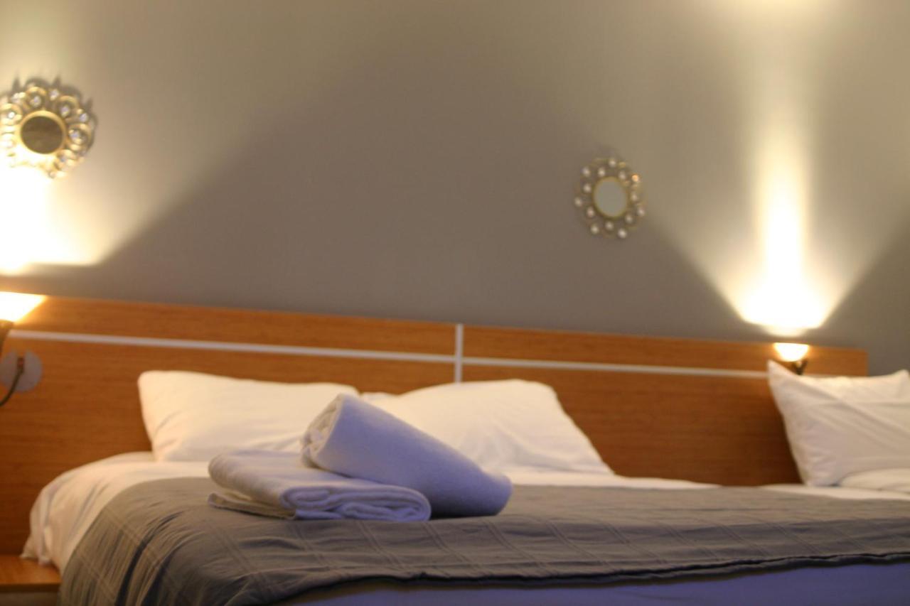 פואטייה Helios Hotel מראה חיצוני תמונה