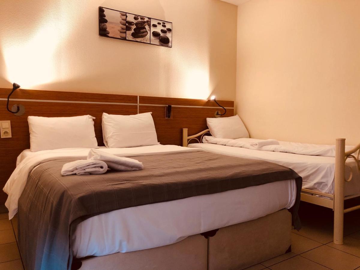 פואטייה Helios Hotel מראה חיצוני תמונה