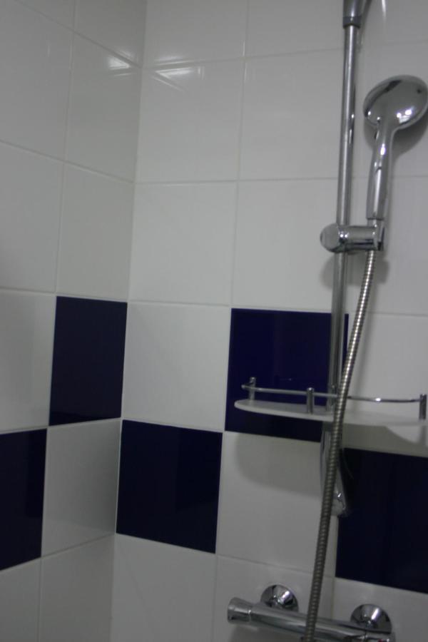פואטייה Helios Hotel מראה חיצוני תמונה