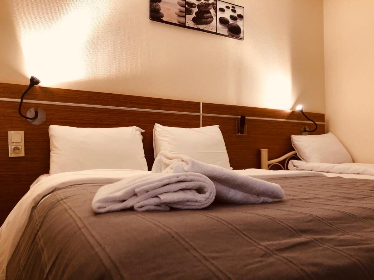 פואטייה Helios Hotel מראה חיצוני תמונה